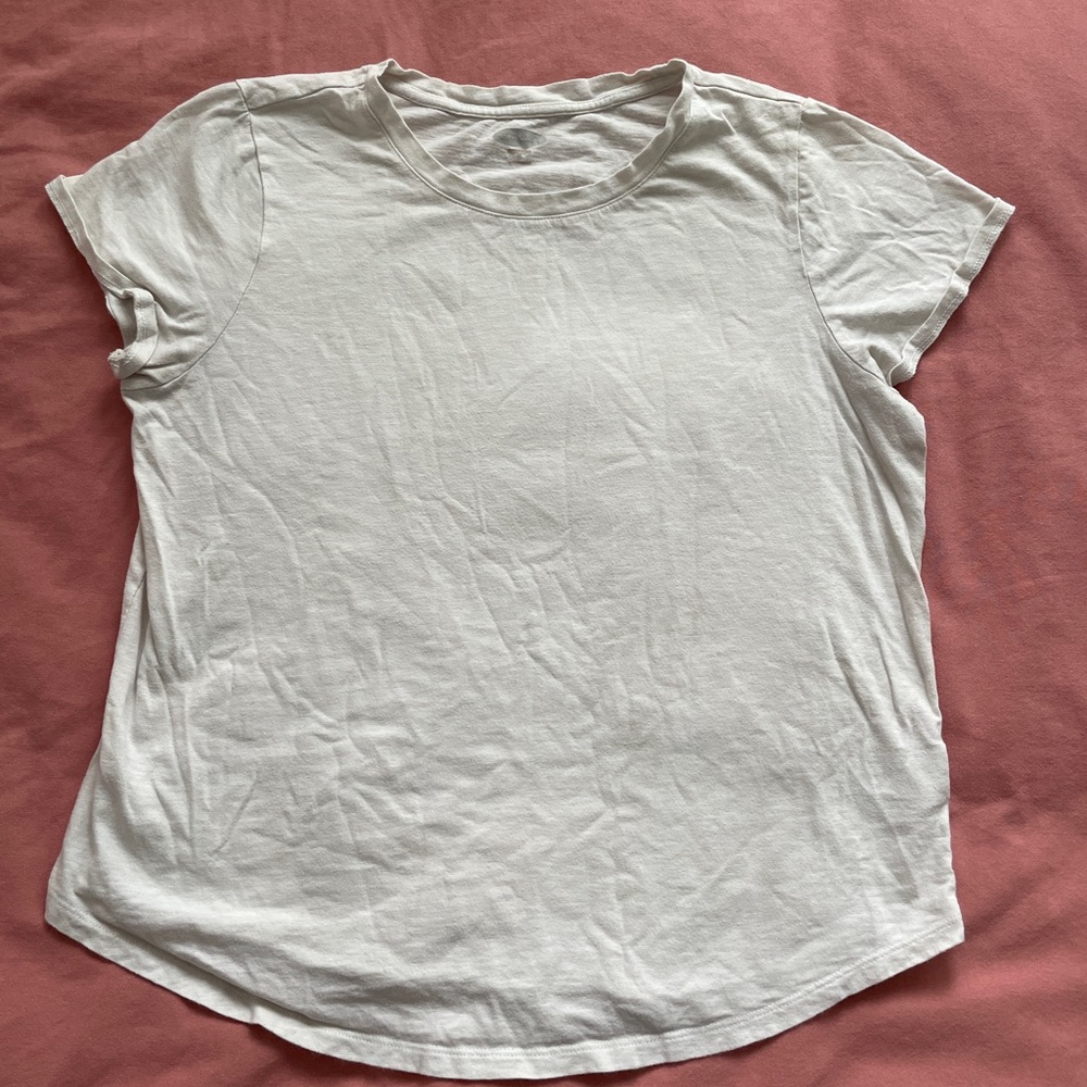 Old Navy Women’s Everyday Tee